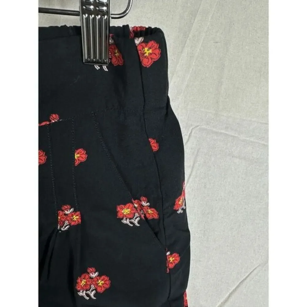Anthropologie Maeve Floral Pleated Front Black Shorts Size‎ XS